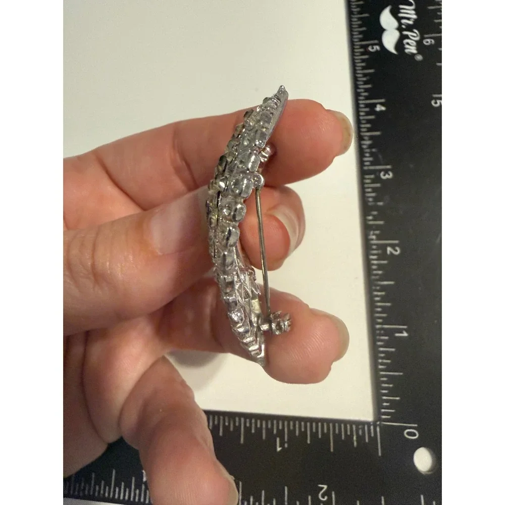 Vintage Silver Tone Rhinestone Leaf Brooch Pin Clear Crystal Botanical Jewelry